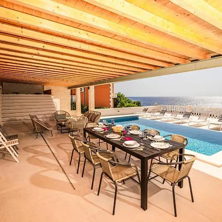 Sunset Villa Sevid